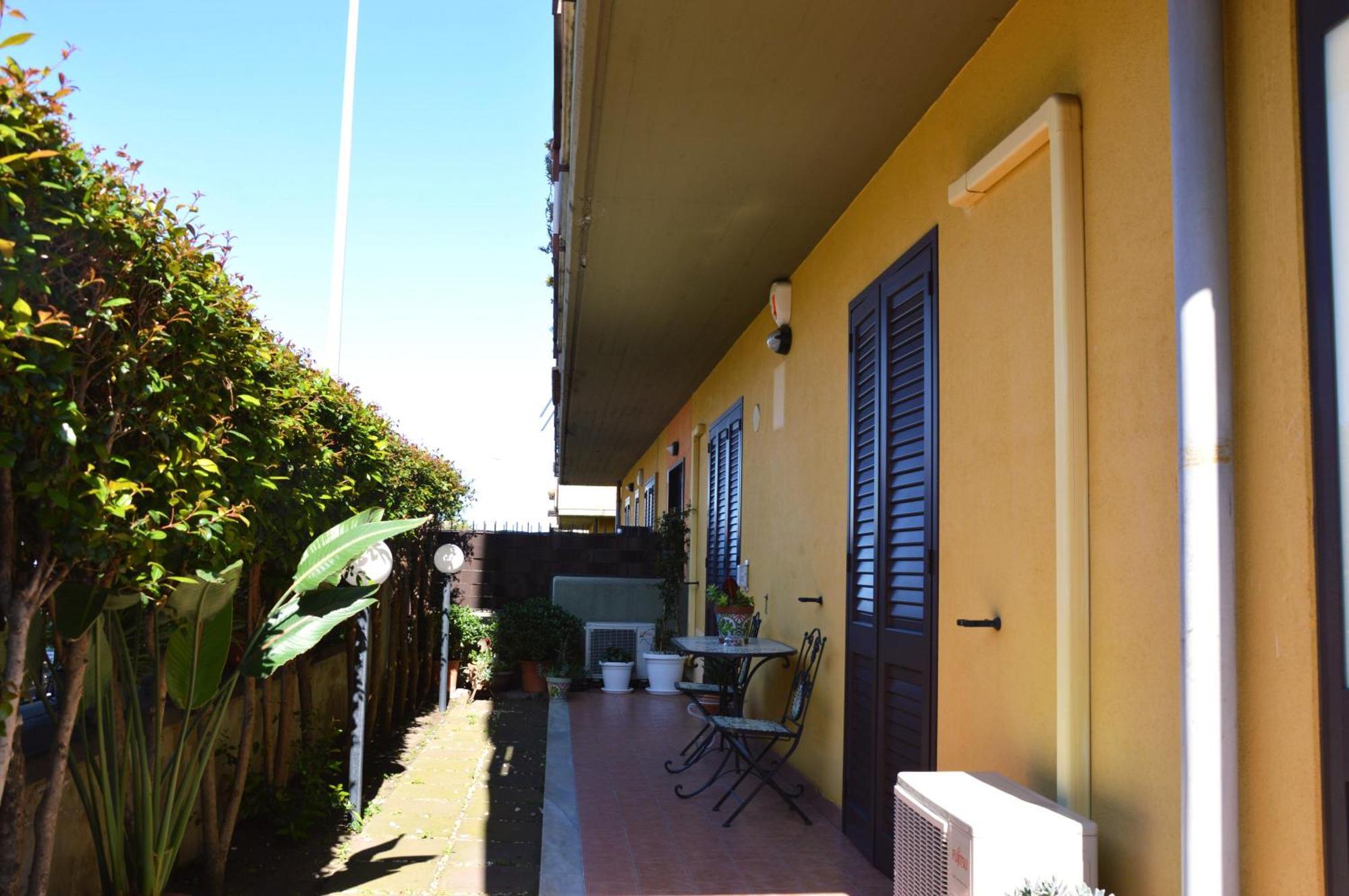 Rita Little House Mascali Exterior foto